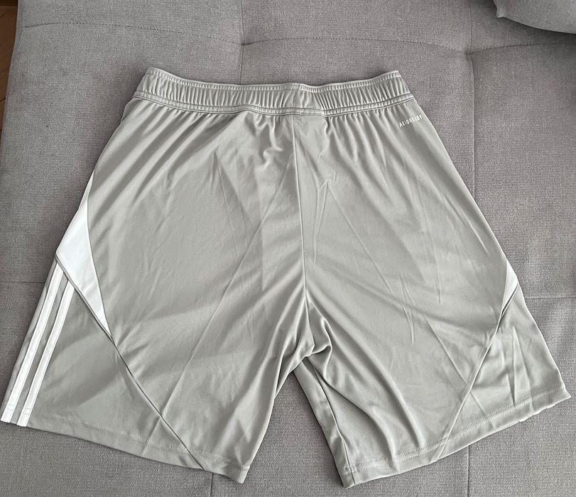 Adidas къси панталони