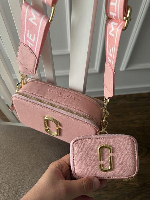 Geanta Marc Jacobs nouă!!! Dimensiune 20/12!