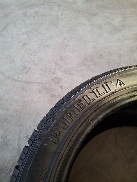 2 Anvelope M+S 255 40 r17 Pirelli