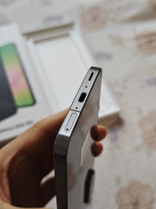 Samsung A56 256Gb без ремонта