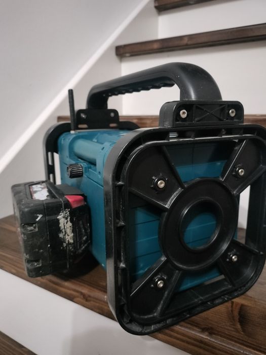 Boxa bluetooth compatibila milwaukee m 18