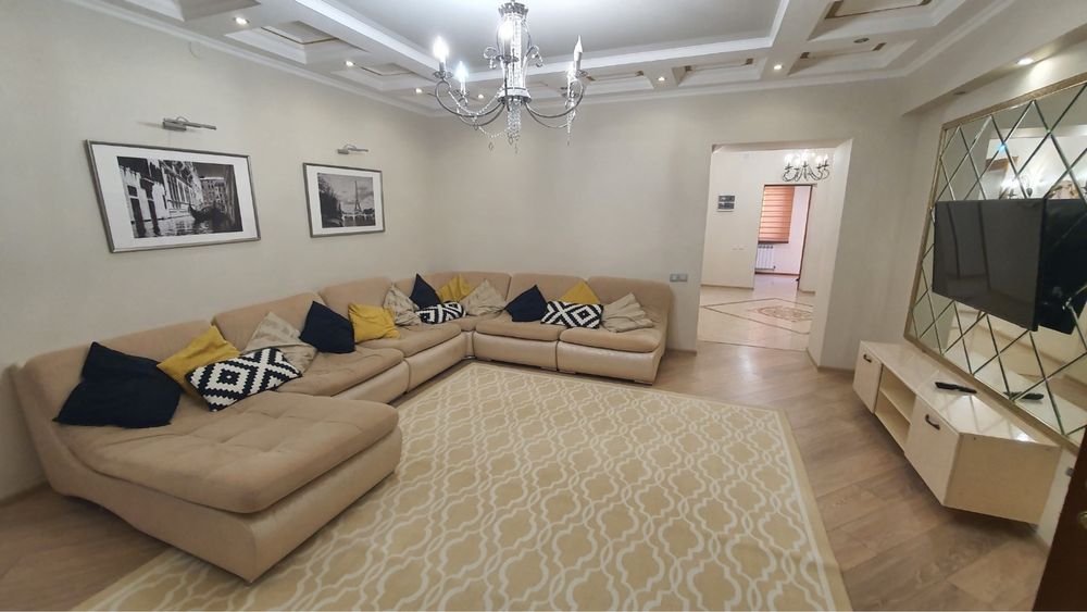 Мебель, ковры, сантехника, люстры, шторы