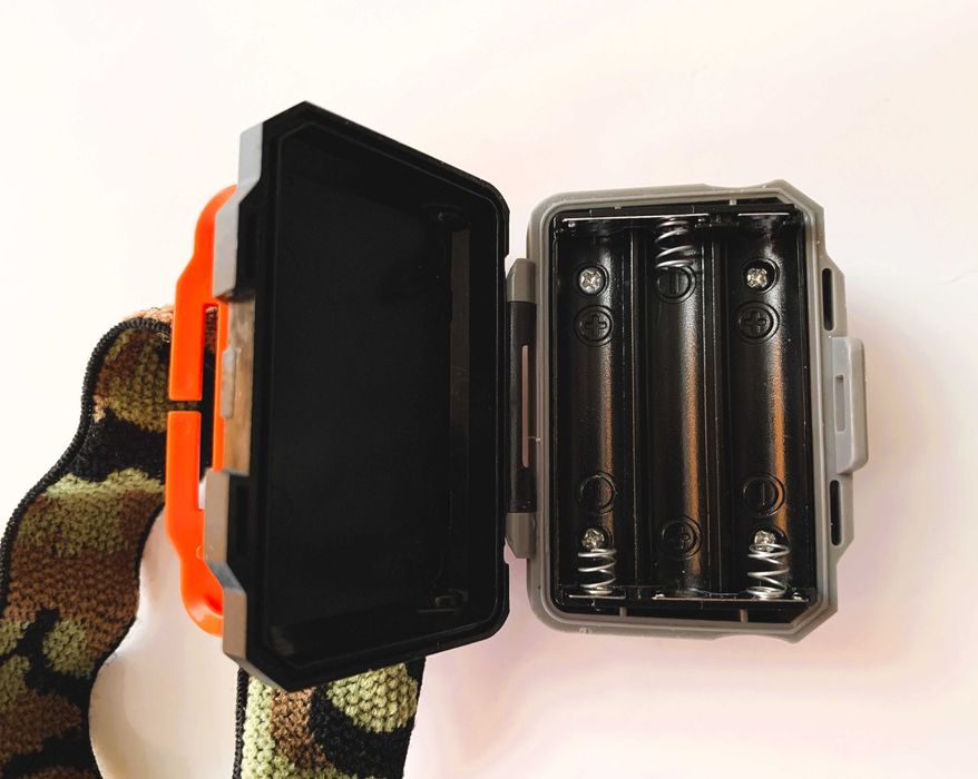 Lanterna de cap cu LED-uri Rebel noua