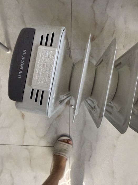 Titlu: Calorifer electric cu ulei Victronic OFR-7, 1500W, 7 elemenți