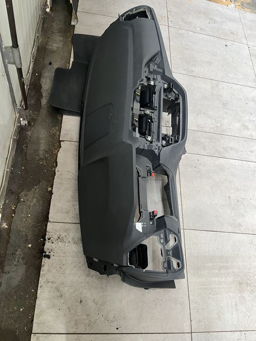 Арматурно табло бмв х3 г01 ( armaturno tablo bmw x3 g01 )