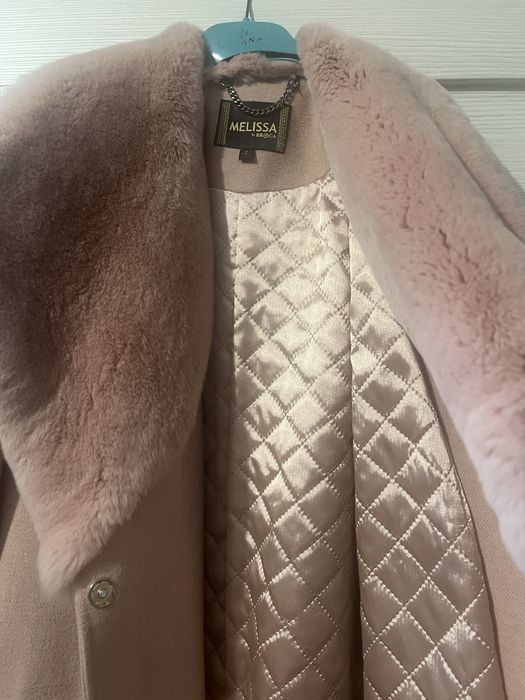 Продам красивое пальто