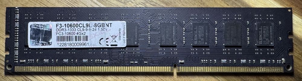 Memorii RAM Desktop 8GB DDR3 / DDR3L 1600MHz + 1333MHz