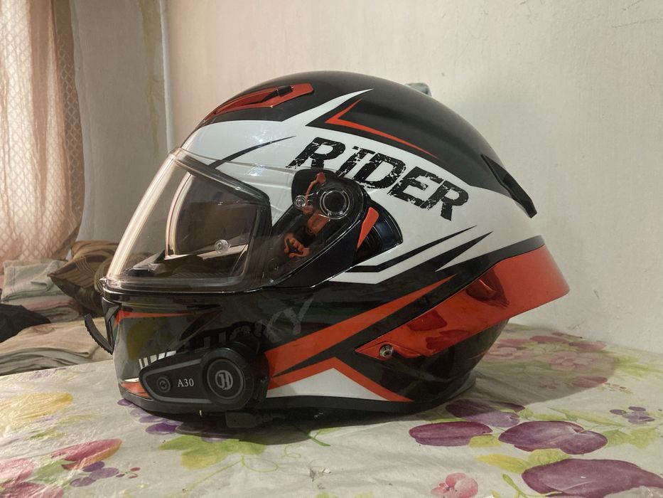 Продам мотошлем