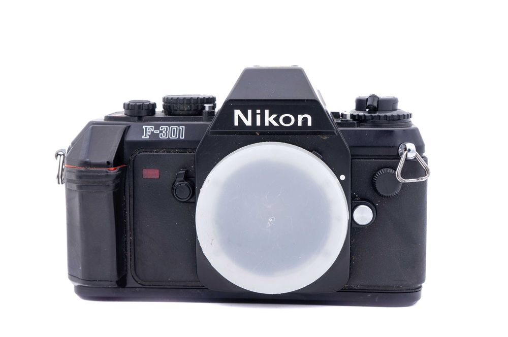 Aparat foto film Nikon F301