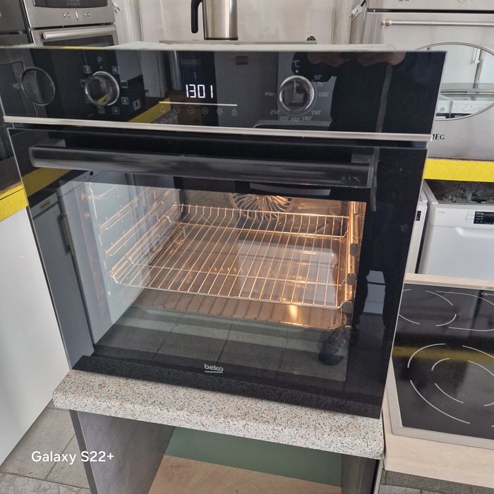 Фурна за вграждане BEKO