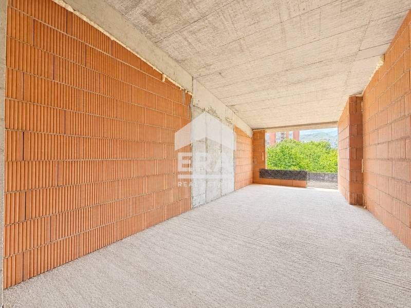Продава се Тристаен апартамент в София, Красно село - 124 кв.м за 1382 €/кв.м - Снимка #3