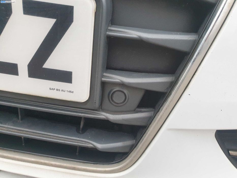 Bara Spoiler Fata Completa cu Locas Senzori Parcare si Grila cu Emblema Audi A3 8V NFL Non Facelift 2012 - 2016 Culoare LS9R [K3262]