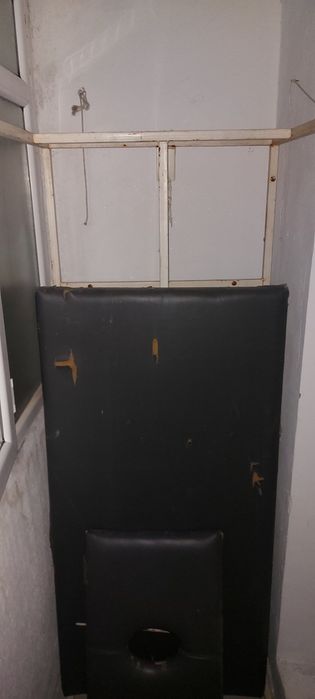 Срочно продам кушетку