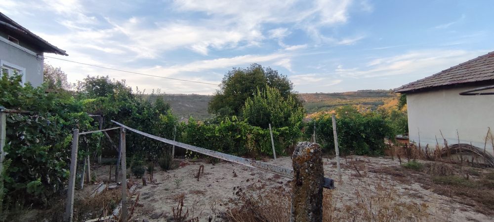 Продава се Къща в с. Костанденец, Област Разград - 61 кв.м за 167 €/кв.м - Снимка #6