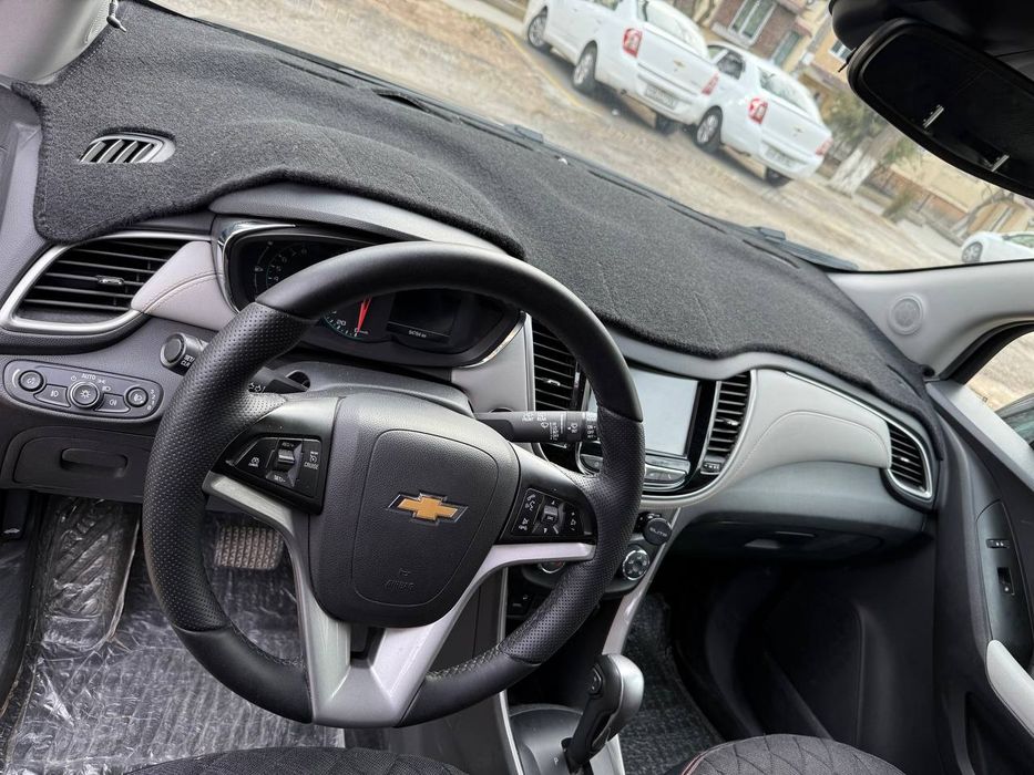 Продается Tracker 1  Priemer