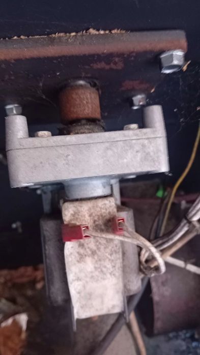 Пелетна камина с водна риза