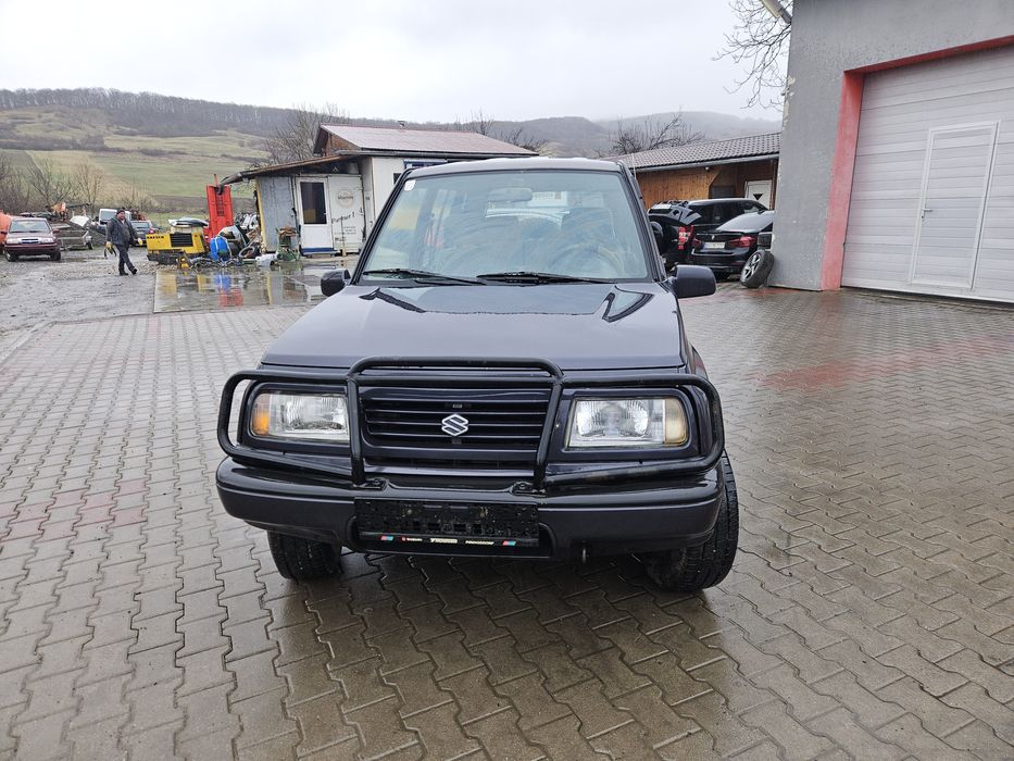 Suzuki vitara 1.6 i, 4 x 4 reductor mic mare