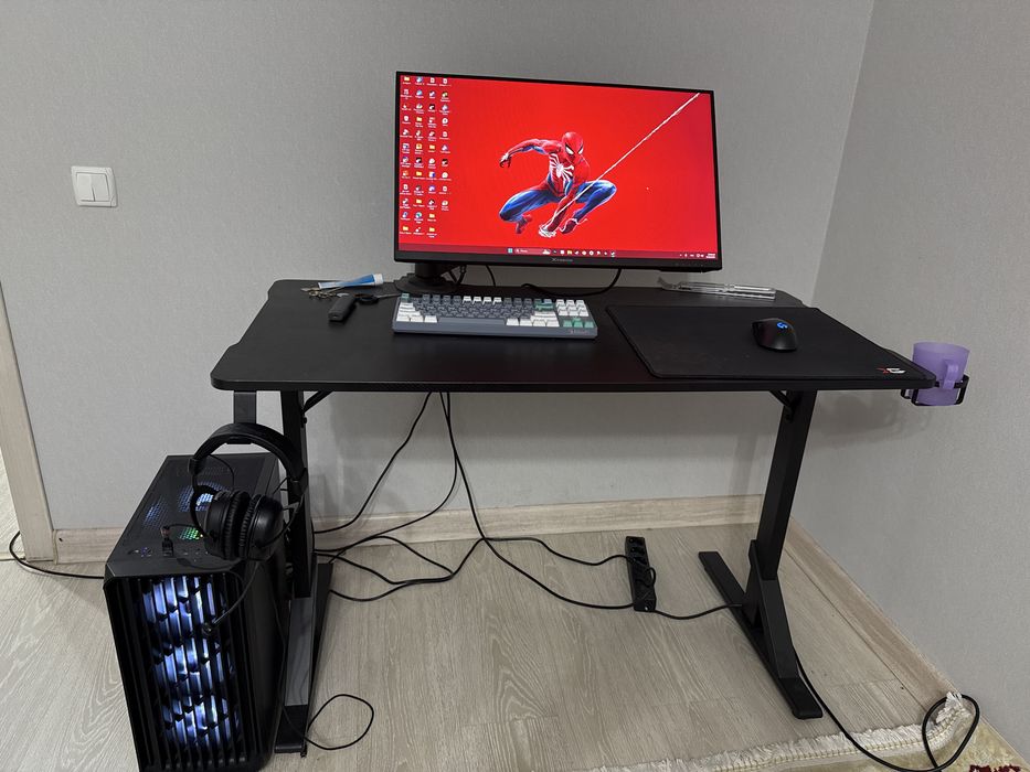 Игровой компьютер + стол и кресло