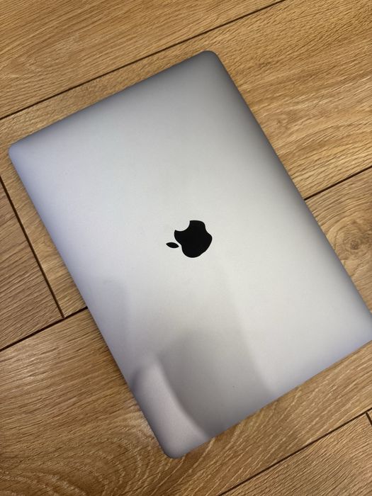 MacBook Pro M1 [2020]