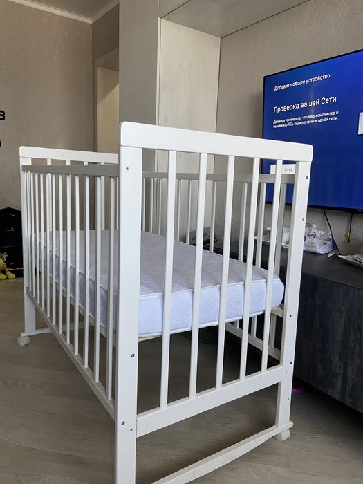 Продам детскую кроватку