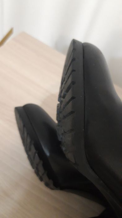 Продам ботильоны 33 размер