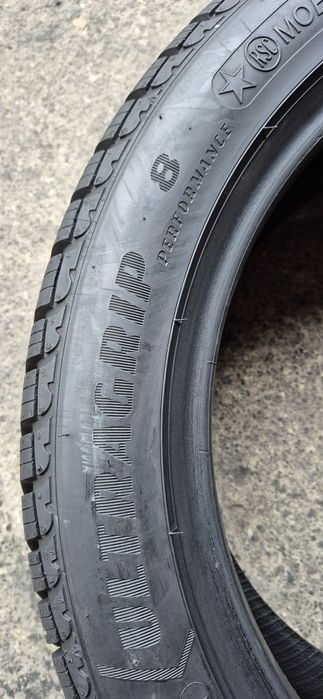 4 anvelope iarna ca si noi runflat Goodyear 245/45/18.Pretul/bucata