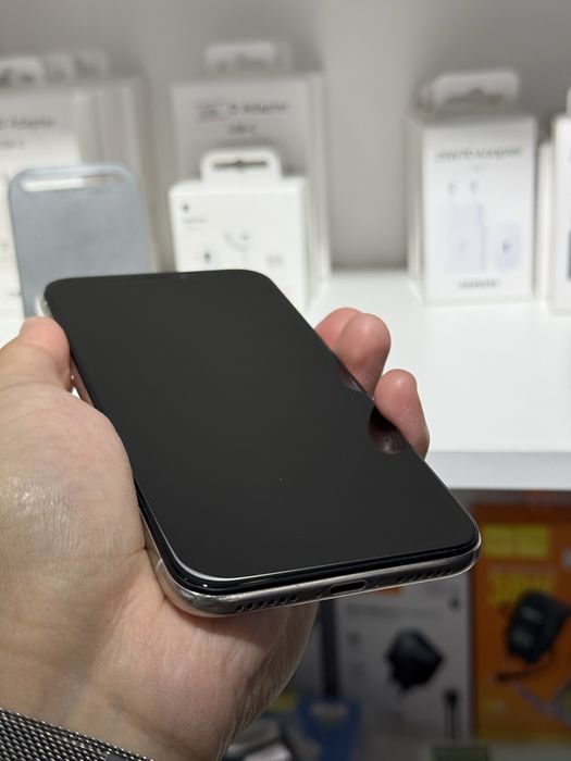 iPhone 11 с гарантией