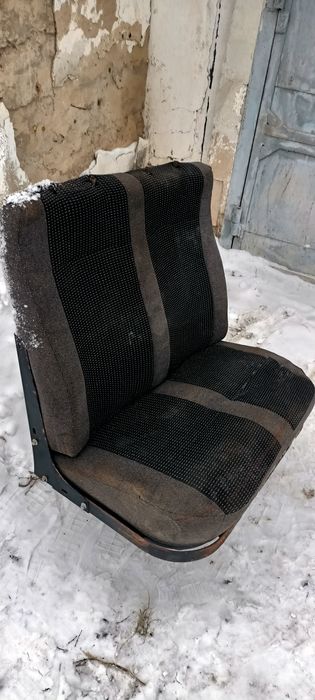 сиденье на газель,Подголовника нету!!!