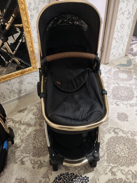 Срочно продаетмя коляска  kidilo оригинал