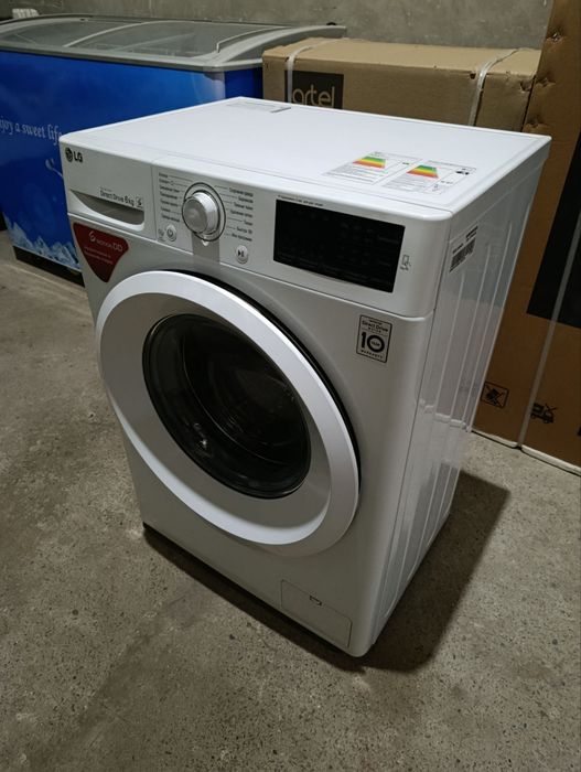 LG 6kg Invertor sotiladi.