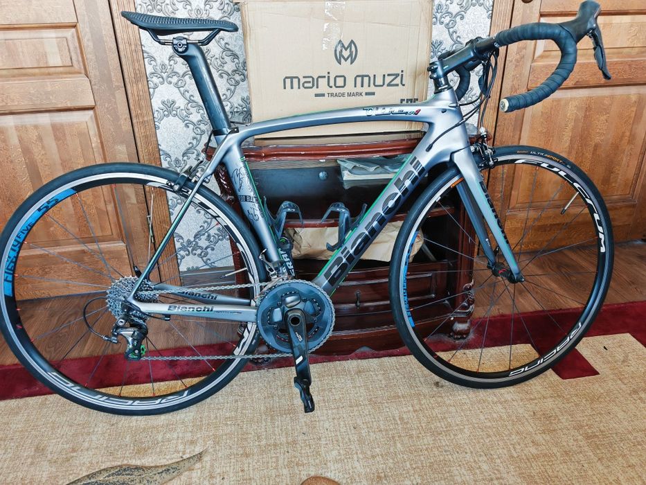 Шоссейный велосипед bianchi