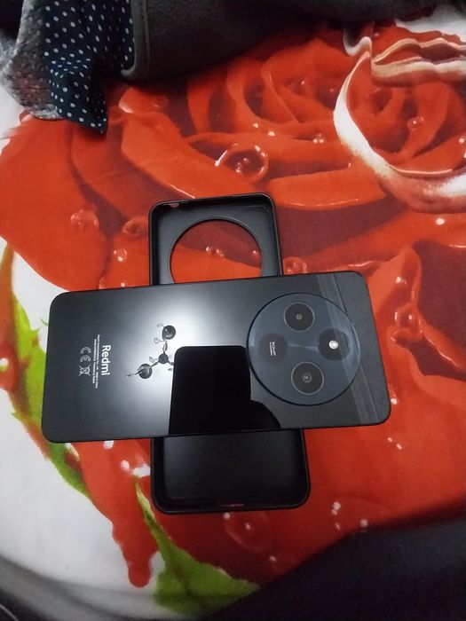 Продам телефон Редми 14 С