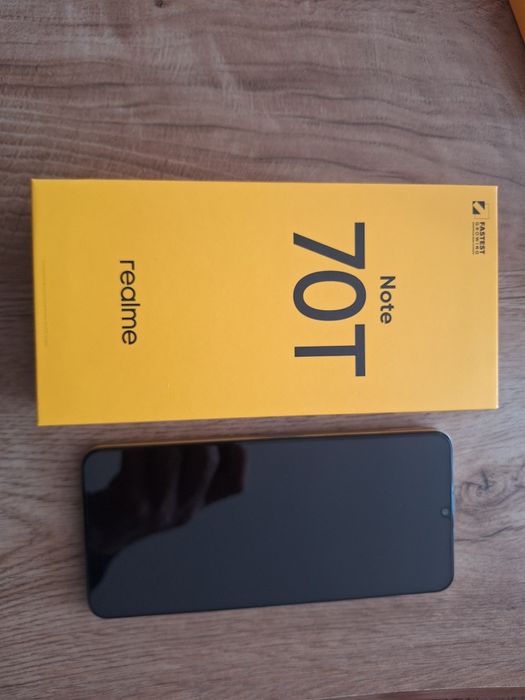 Телефон Realmi note 70