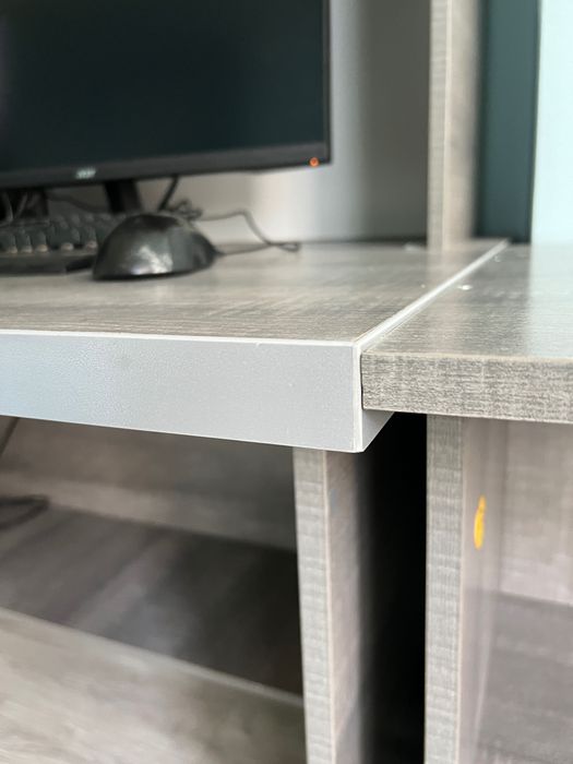 Стол для компьютера