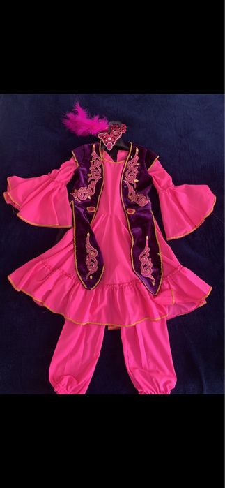 Продаются  платье.