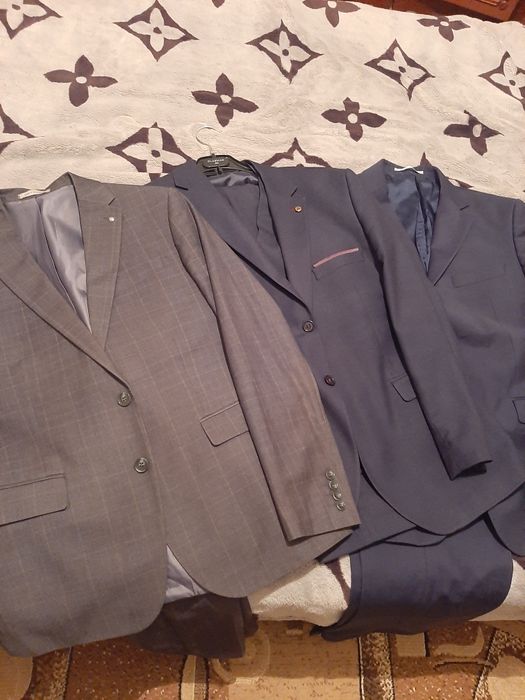 Продам костюм с брюками
