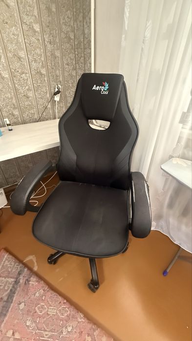 игровое кресло AeroCool