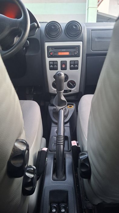 Logan 1.6 8V impecabil