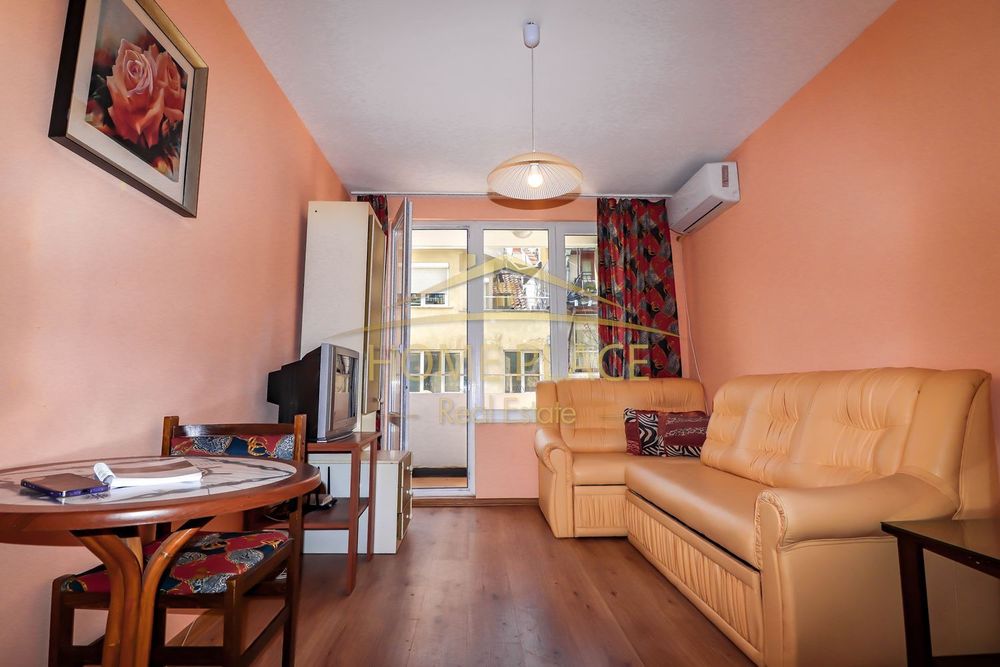 Дава се под наем Двустаен апартамент в Варна, Генералите - 50 кв.м за 571.2 € - Снимка #1