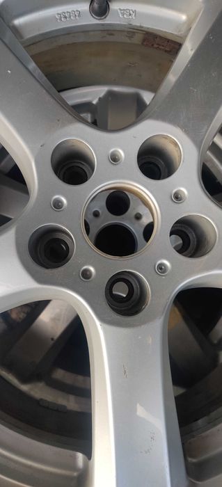 Vand jante cu anvelope de vara