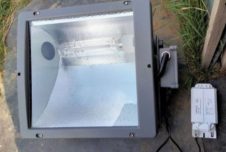 ДНАТ прожектор / светильник