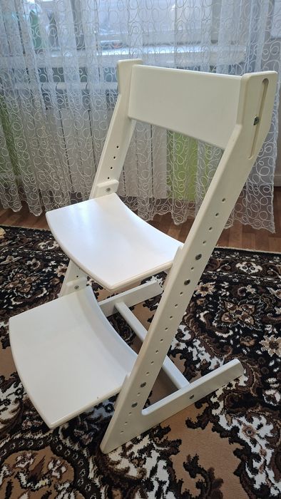 Продам растущий стол в хорошем состоянии