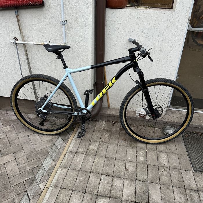 Bicicleta MTB hardtail