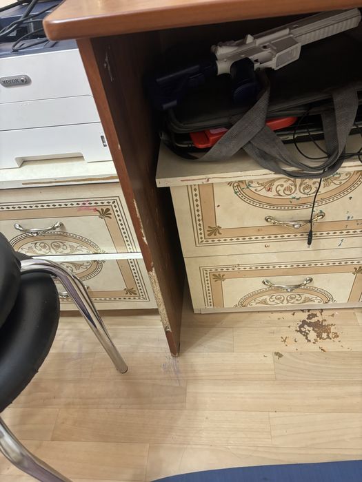 Письменный стол для школьника