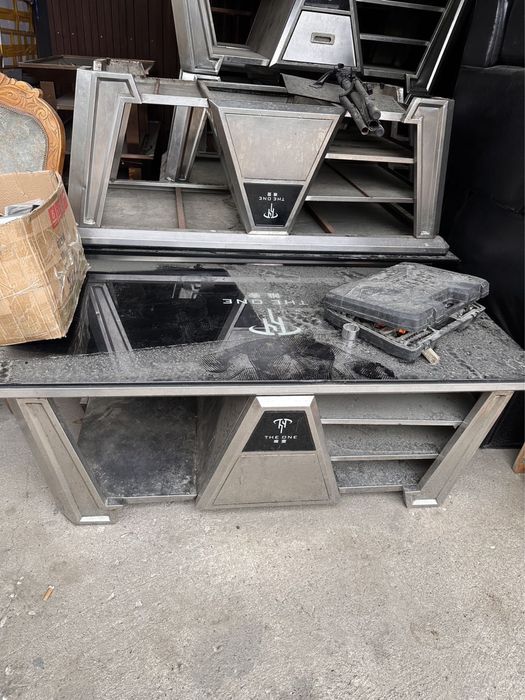 Обороудование для общепита , кресло , столы , мтулья