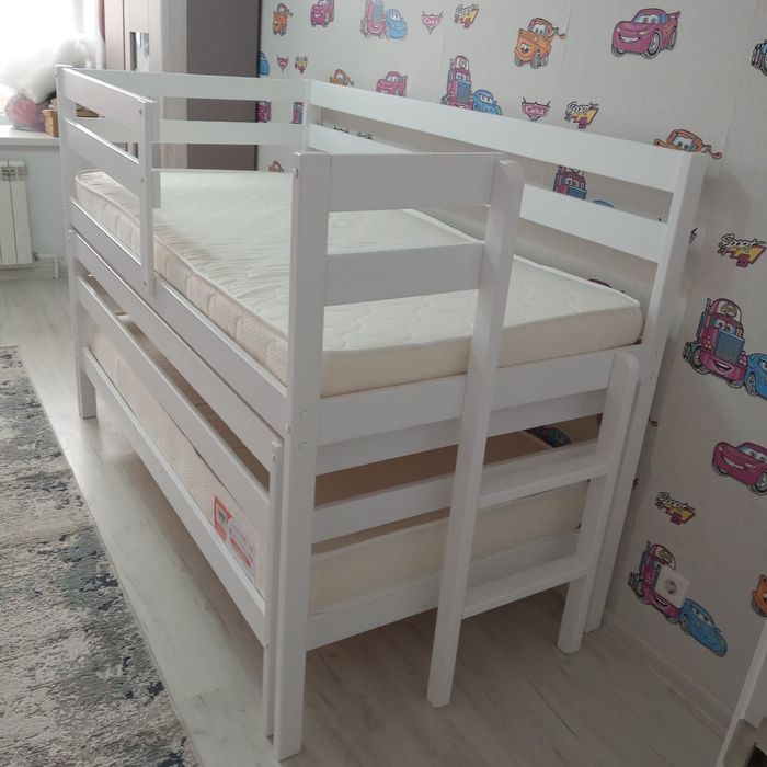 Продам детские кровати