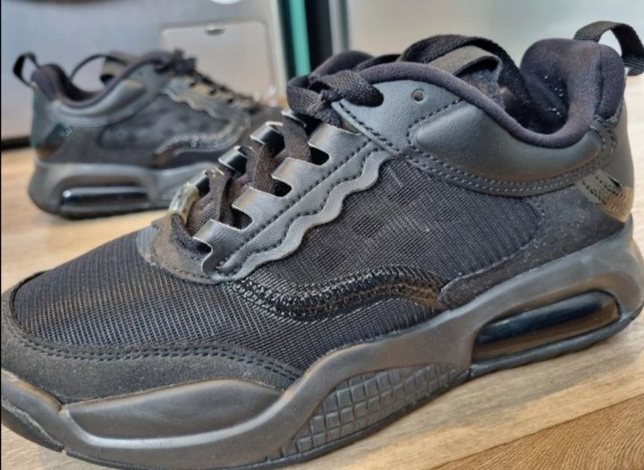 Маратонки Nike Air Max 200