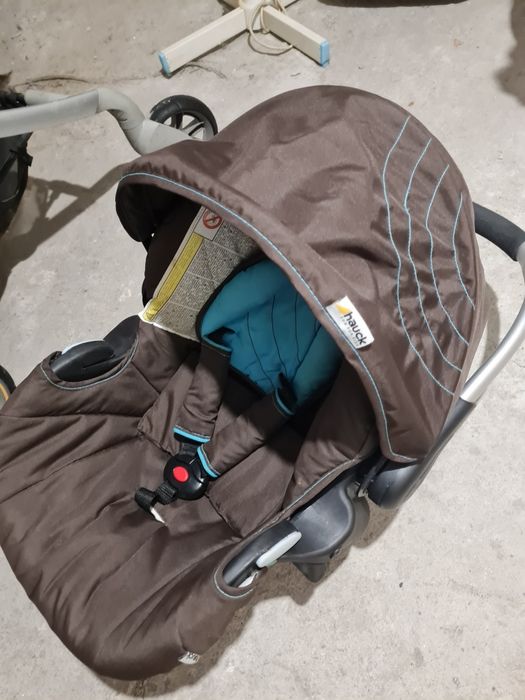 Продавам бебешка количка Maxi Cosy/Bebeconfort+Кошче за кола Hauck