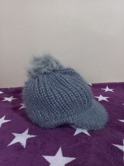 Căciulă tip șapcă