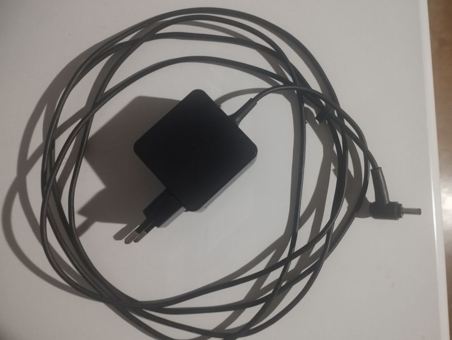 Продам ноутбук мамлютка